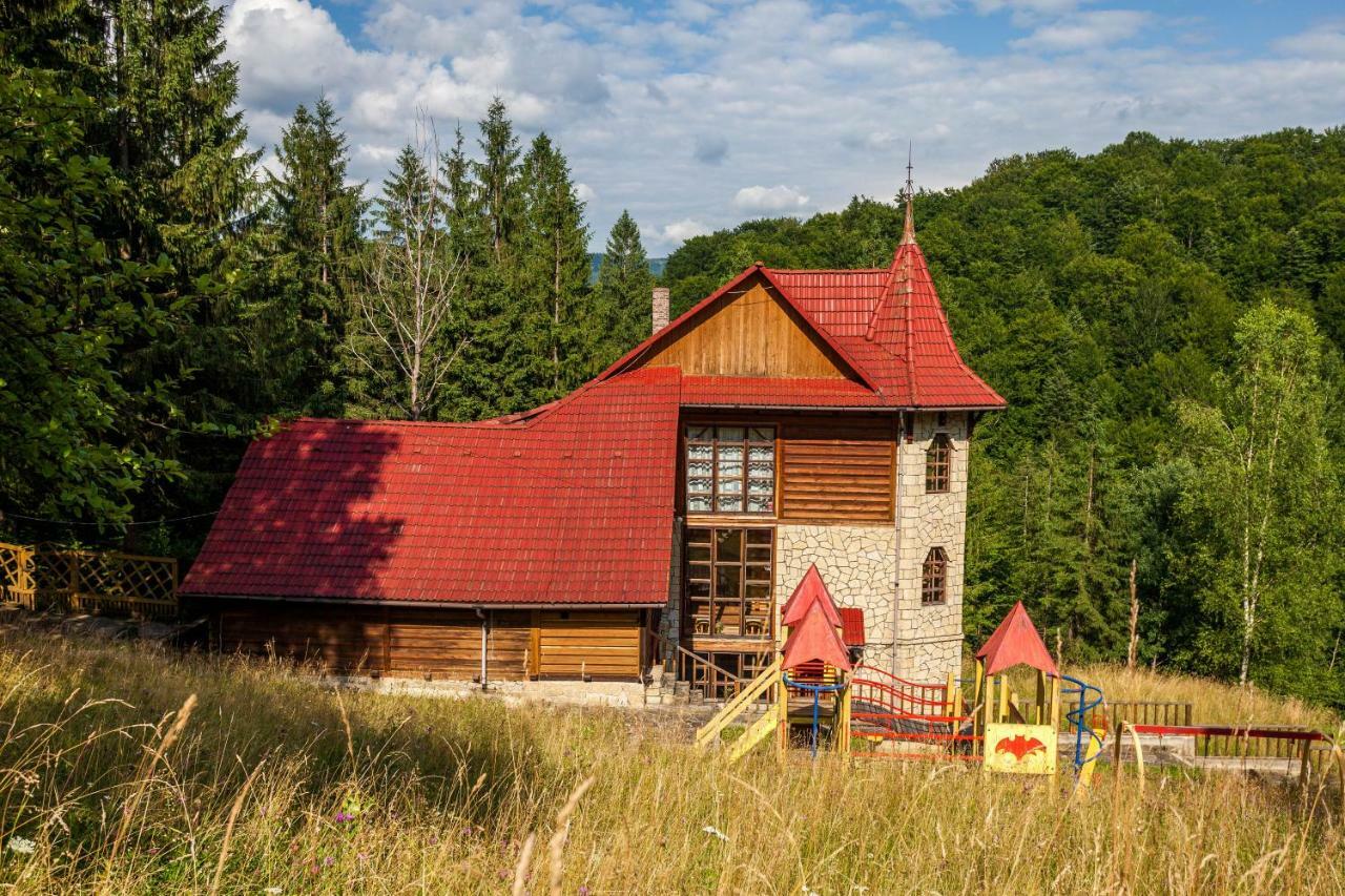 Альпина Hotel Yaremche Exterior foto