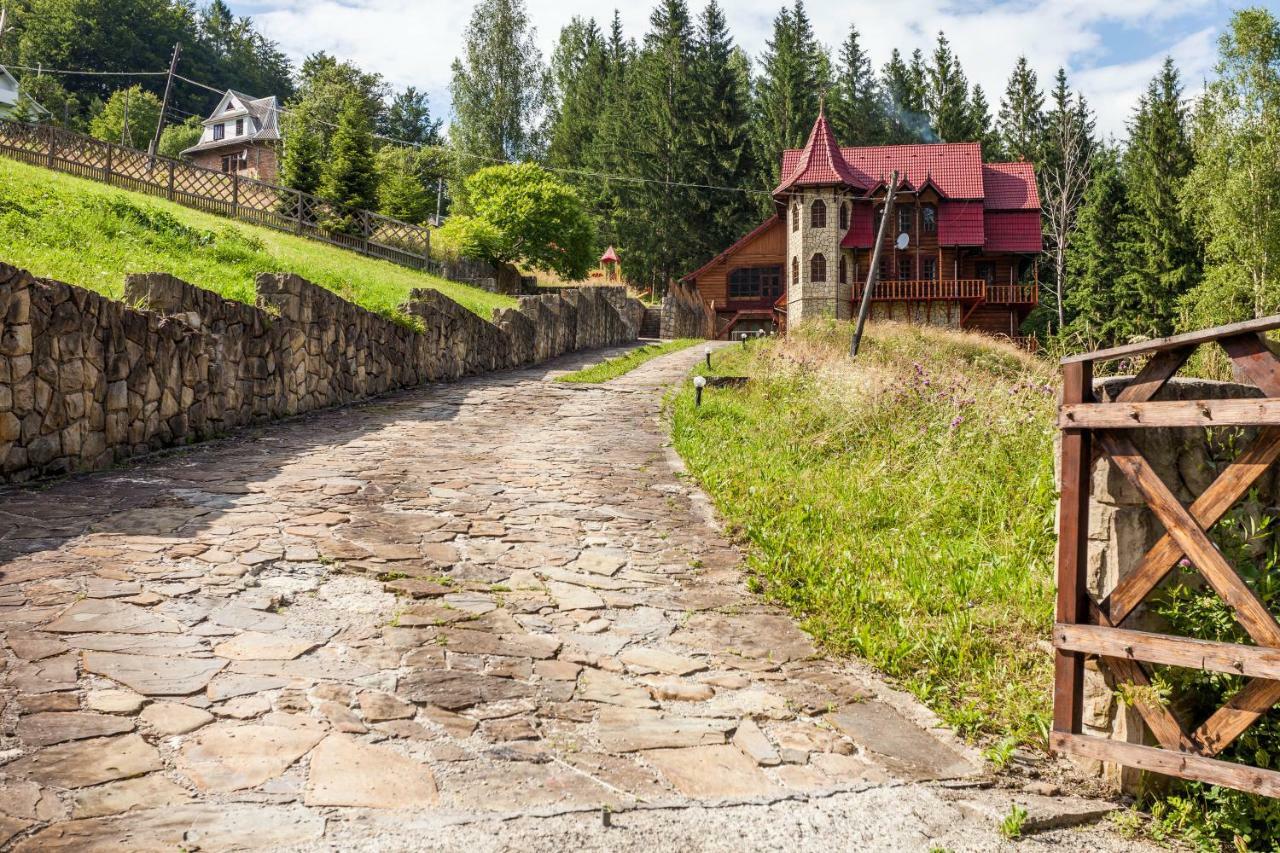 Альпина Hotel Yaremche Exterior foto
