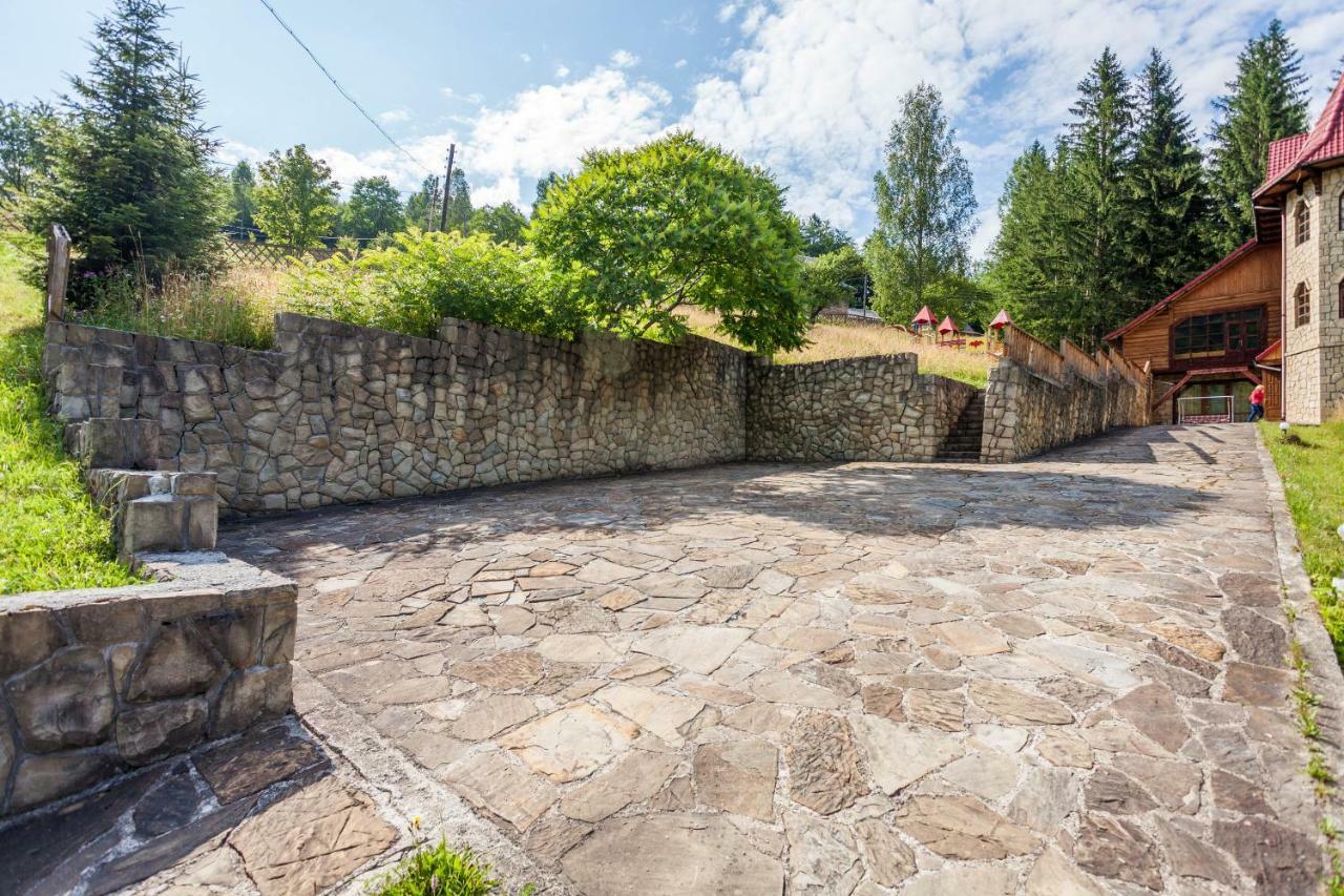 Альпина Hotel Yaremche Exterior foto