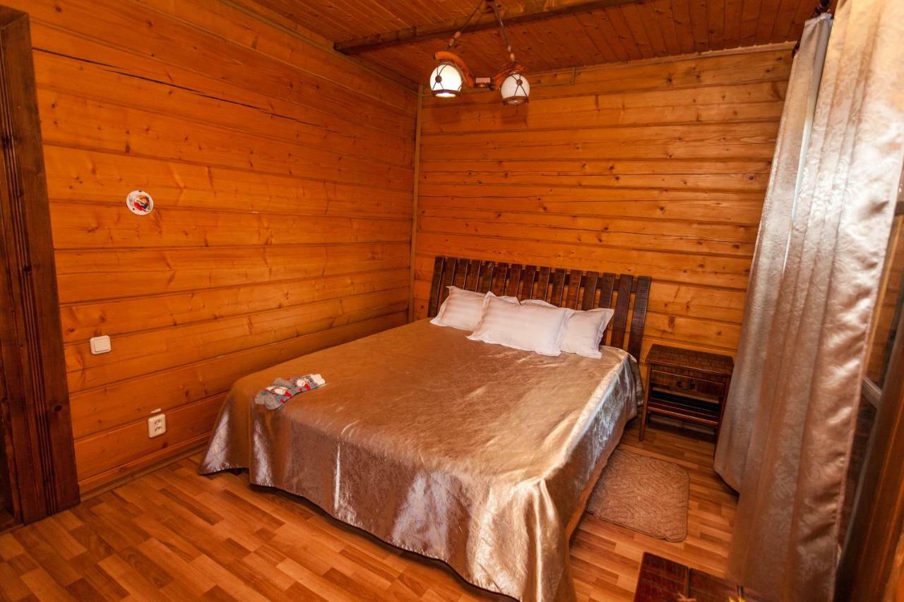 Альпина Hotel Yaremche Exterior foto
