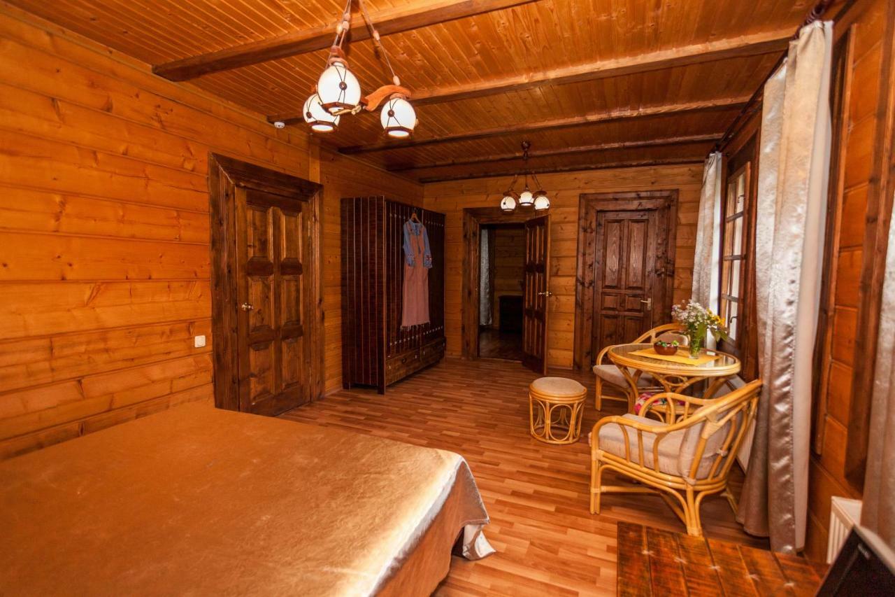 Альпина Hotel Yaremche Exterior foto