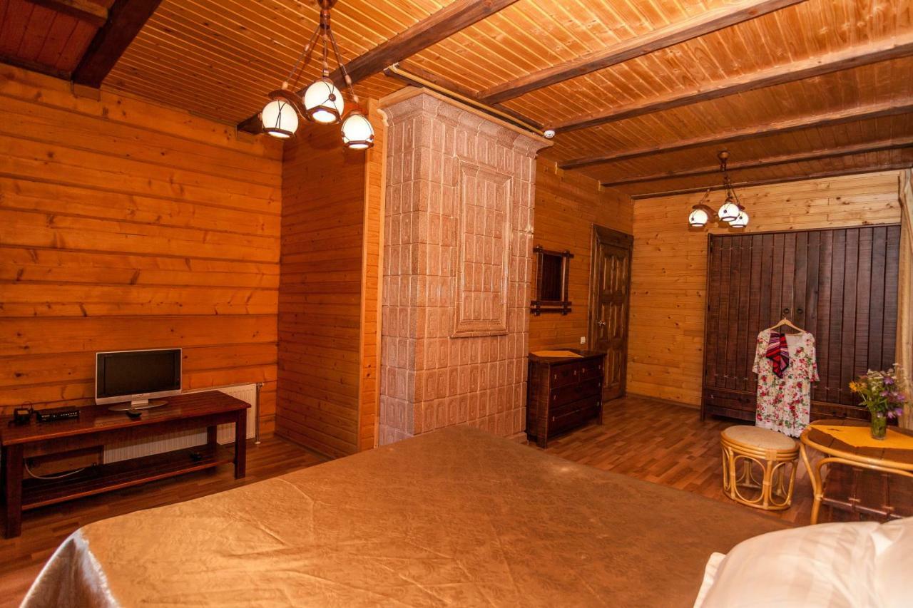 Альпина Hotel Yaremche Exterior foto