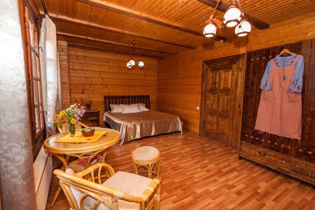 Альпина Hotel Yaremche Exterior foto